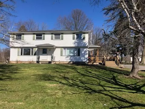 510-512 Bromley Rd, Riga, NY 14428