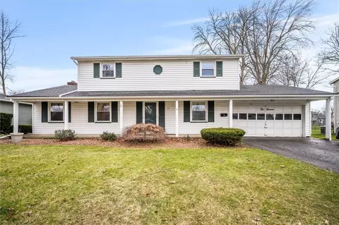 211 Black Walnut Dr, Greece, NY 14615