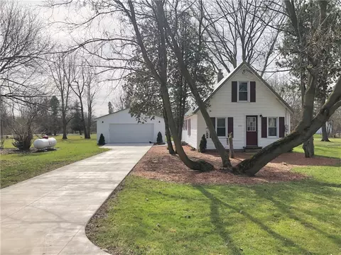 15168 White City Rd, Barre, NY 14411