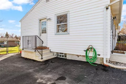 252 Vinal Ave, Irondequoit, NY 14609 photo 30
