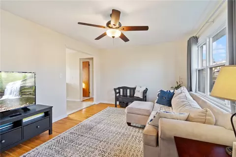 252 Vinal Ave, Irondequoit, NY 14609 photo 4