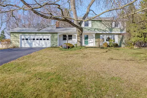 305 Valley Green Dr, Penfield, NY 14526