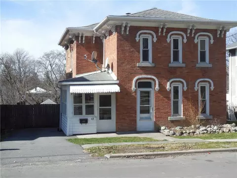 69 N Lewis St, Auburn, NY 13021