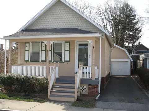 15 Bloomfield Pl, Rochester, NY 14620