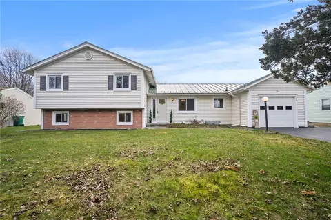 168 Gate House, Henrietta, NY 14467
