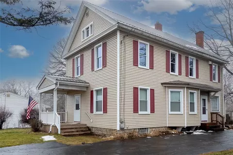 1722 Chili Ave, Gates, NY 14624