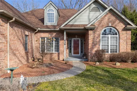 658 Treasure Cir, Webster, NY 14580