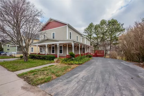 2073 Ridge Rd, Ontario, NY 14519