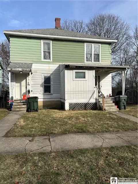 112 Thayer St, Jamestown, NY 14701