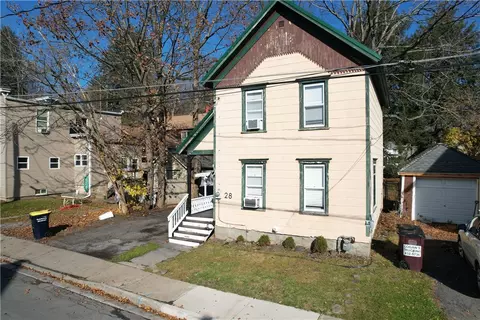 28 Franklin St, Oneonta, NY 13820