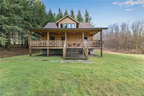 7945 Wash Out Ln, Naples, NY 14512