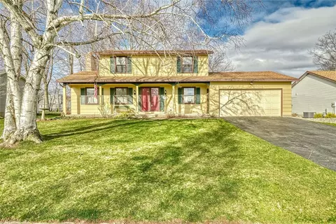 175 Crosby Ln, Greece, NY 14612
