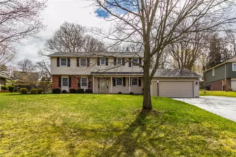 48 Bromley Rd, Pittsford, NY 14534