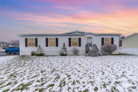 903 Erie Park, Shortsville, NY 14548