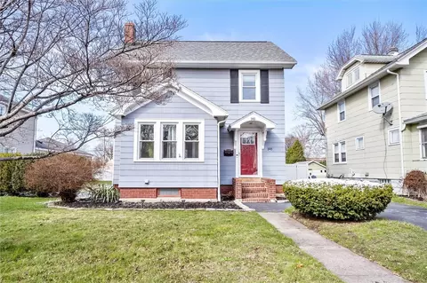 340 Barry Rd, Irondequoit, NY 14617