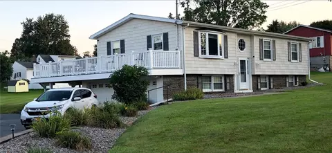 309 Mcintosh Dr, Auburn, NY 13021