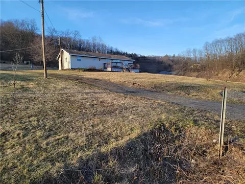 1310 Phelps Rd, Potter, NY 14507