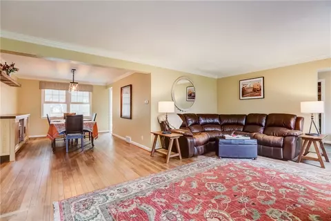 100 Parkmere Rd, Irondequoit, NY 14617 photo 7