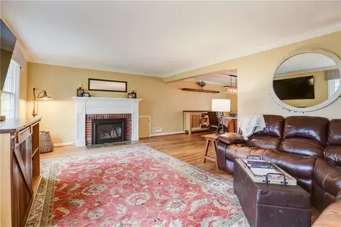 100 Parkmere Rd, Irondequoit, NY 14617 photo 8