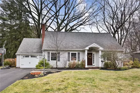 100 Parkmere Rd, Irondequoit, NY 14617 photo 2