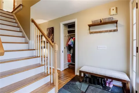 100 Parkmere Rd, Irondequoit, NY 14617 photo 4