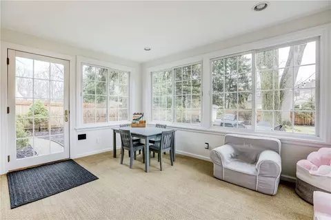 100 Parkmere Rd, Irondequoit, NY 14617 photo 17