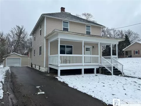 55 Buffalo St, Hanover, NY 14136