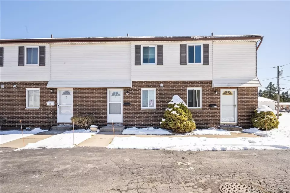 27 Fox Ct, Gates, NY 14606 23 Photos Movoto