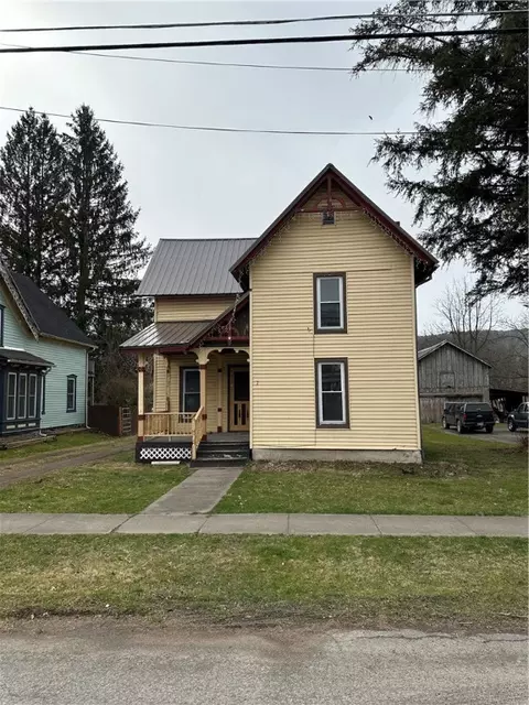 7 Clifton St, Unadilla, NY 13849