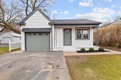 328 Cascade Pl, Irondequoit, NY 14609