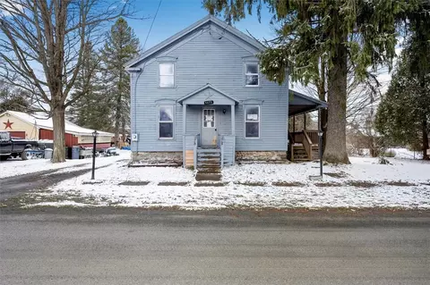 5875 Brooklyn St, Eaton, NY 13334