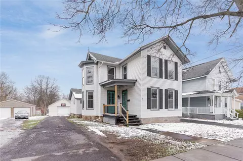 334 W Main St, Palmyra, NY 14522