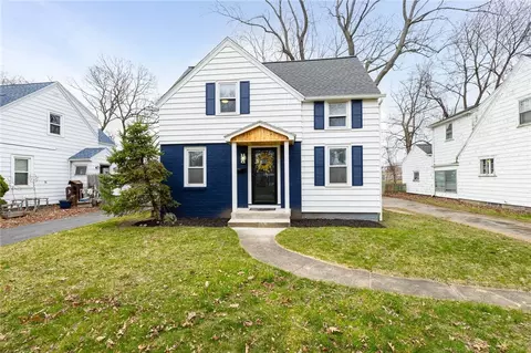 494 Oakwood Rd, Greece, NY 14616