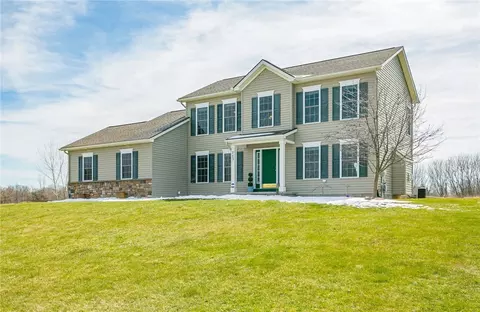 263 Baneberry Way, Hilton, NY 14468