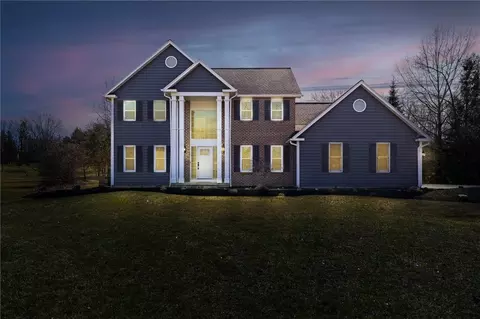 35 Sunset Hl, Chili, NY 14624