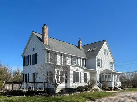 753 Manitou Rd, Parma, NY 14468