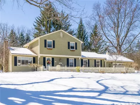62 Kings Lacey Way, Perinton, NY 14450