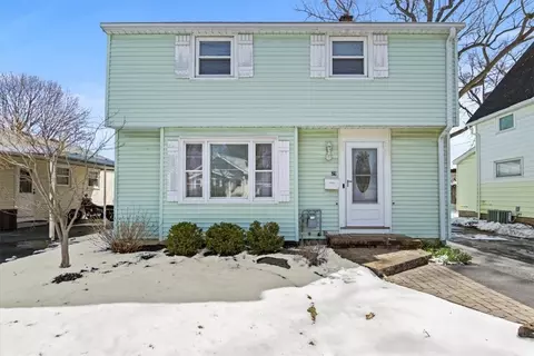 29 Cleverdale Rd, Greece, NY 14616