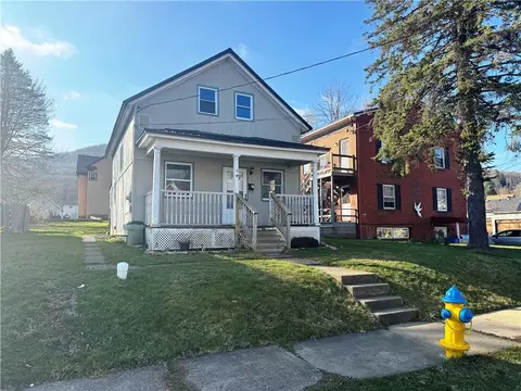 38 Euclid Ave, Bradford, PA 16701