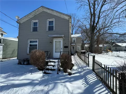 34 Holley St, Auburn, NY 13021