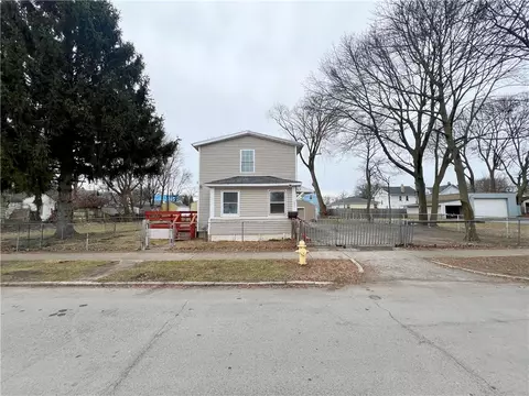125 Clairmount St, Rochester, NY 14621