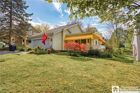 20 Hazlett Ave, Chautauqua, NY 14722