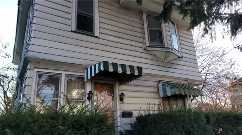 431 Emerson St, Rochester, NY 14613