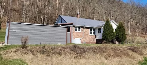 840 Rich Valley Rd, Emporium, PA 15834