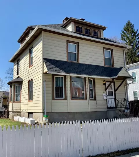 22 Valleyview St, Oneonta, NY 13820