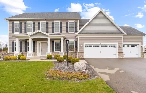 8 Escena Rise Rise, Pittsford, NY 14534