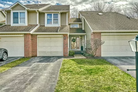81 Montpelier Cir, Rochester, NY 14618