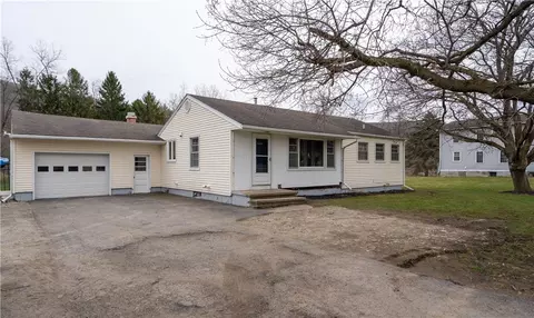 6768 State Route 21, Almond, NY 14804