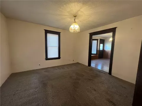 8 Jackson St, Lyons, NY 14489 photo 5