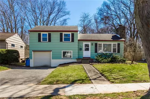 213 Burley Rd, Rochester, NY 14612